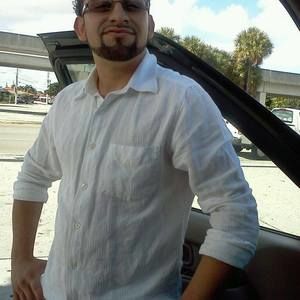 Meet your Posher, Esteban